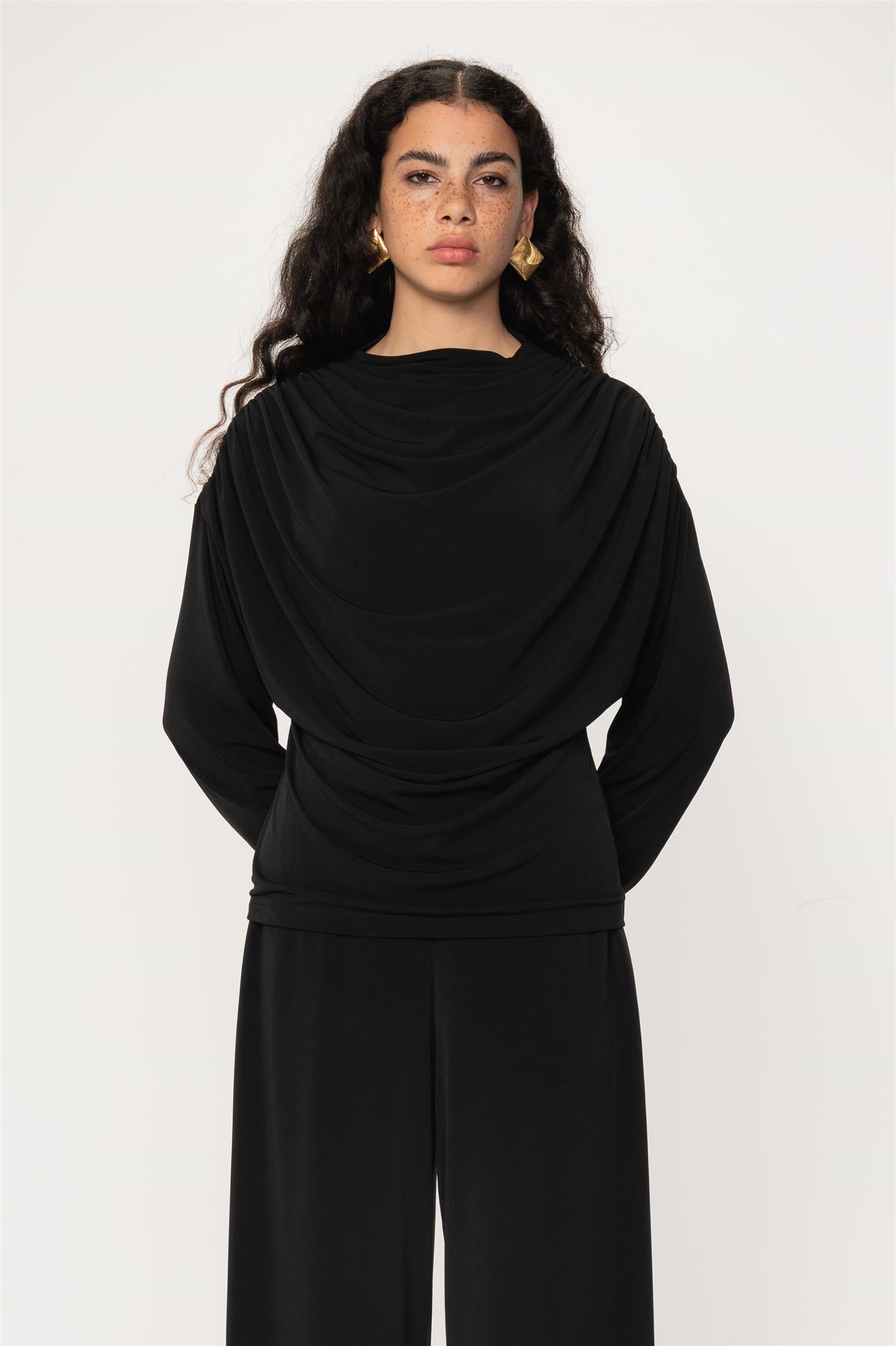 Mirel Top Black Bluser